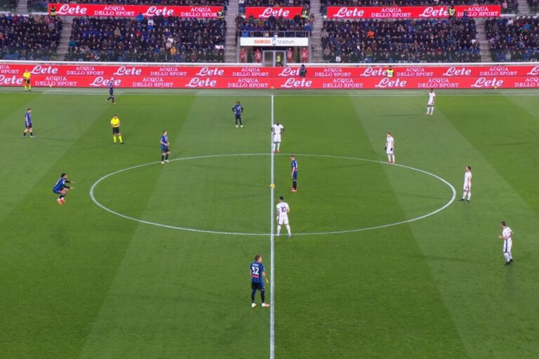 Atalanta-Inter in campo al fischio d'inizio della partita