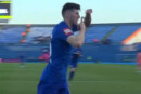 Petar Sucic esulta dopo il gol