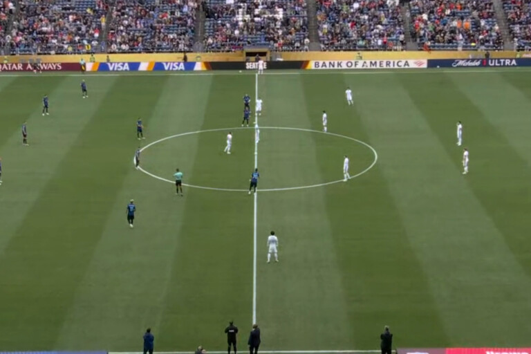 Squadre in campo per Inter-Urawa Red Diamonds